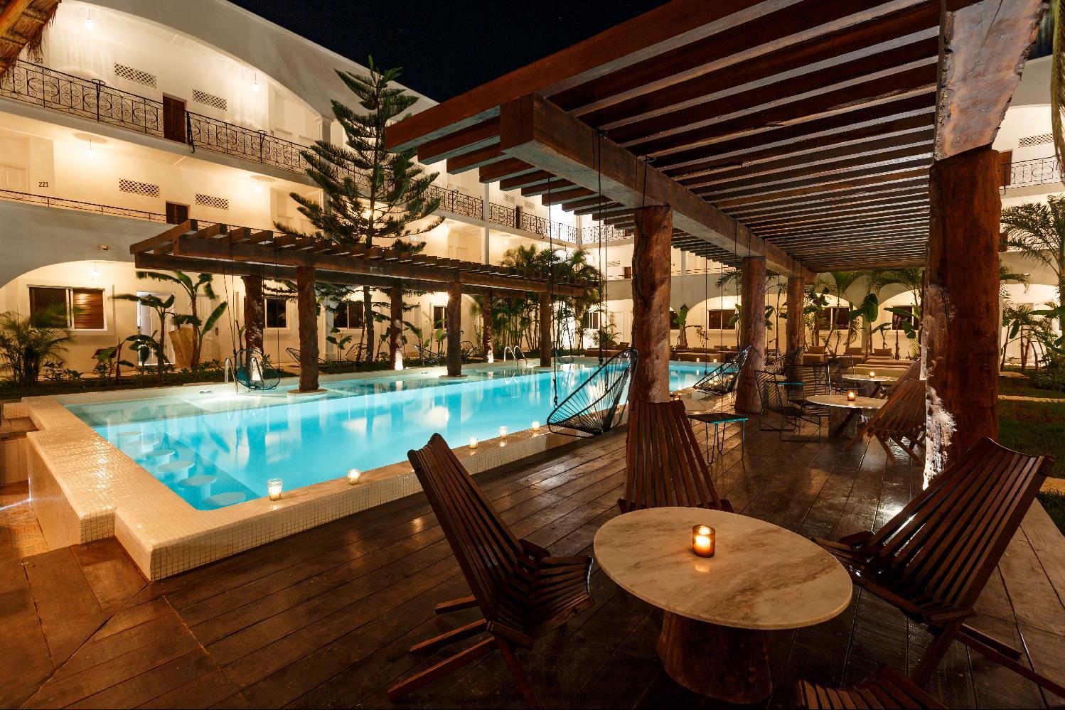 Hm Playa Del Carmen Hotell Exteriör bild