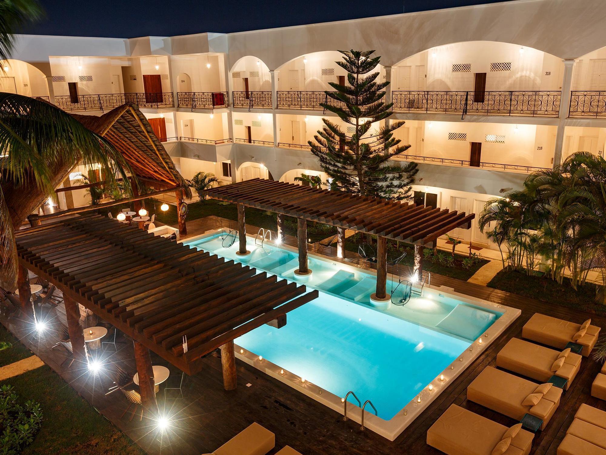 Hm Playa Del Carmen Hotell Exteriör bild