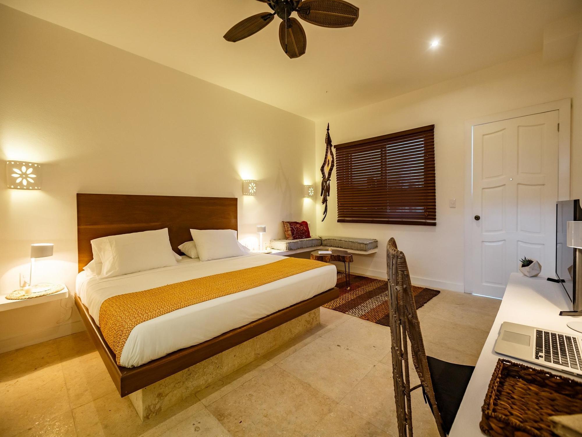 Hm Playa Del Carmen Hotell Exteriör bild